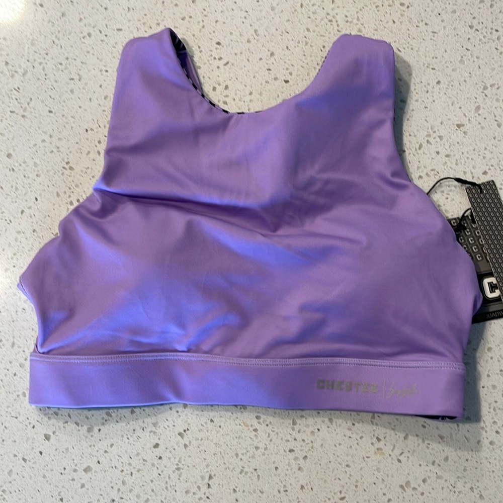 NWT Chestee sports bra